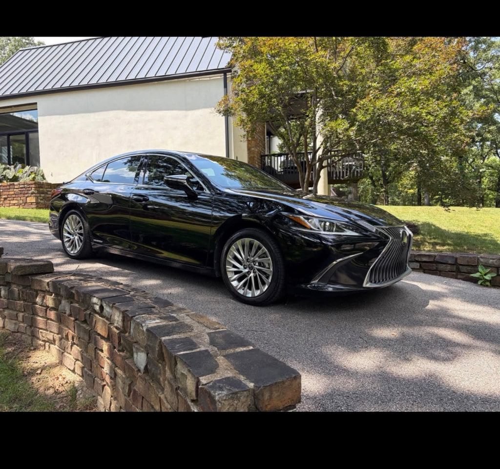 lexus es hybrid 2021 58AEA1C16MU008975 image lexus es hybrid 2021 58AEA1C16MU008975 image